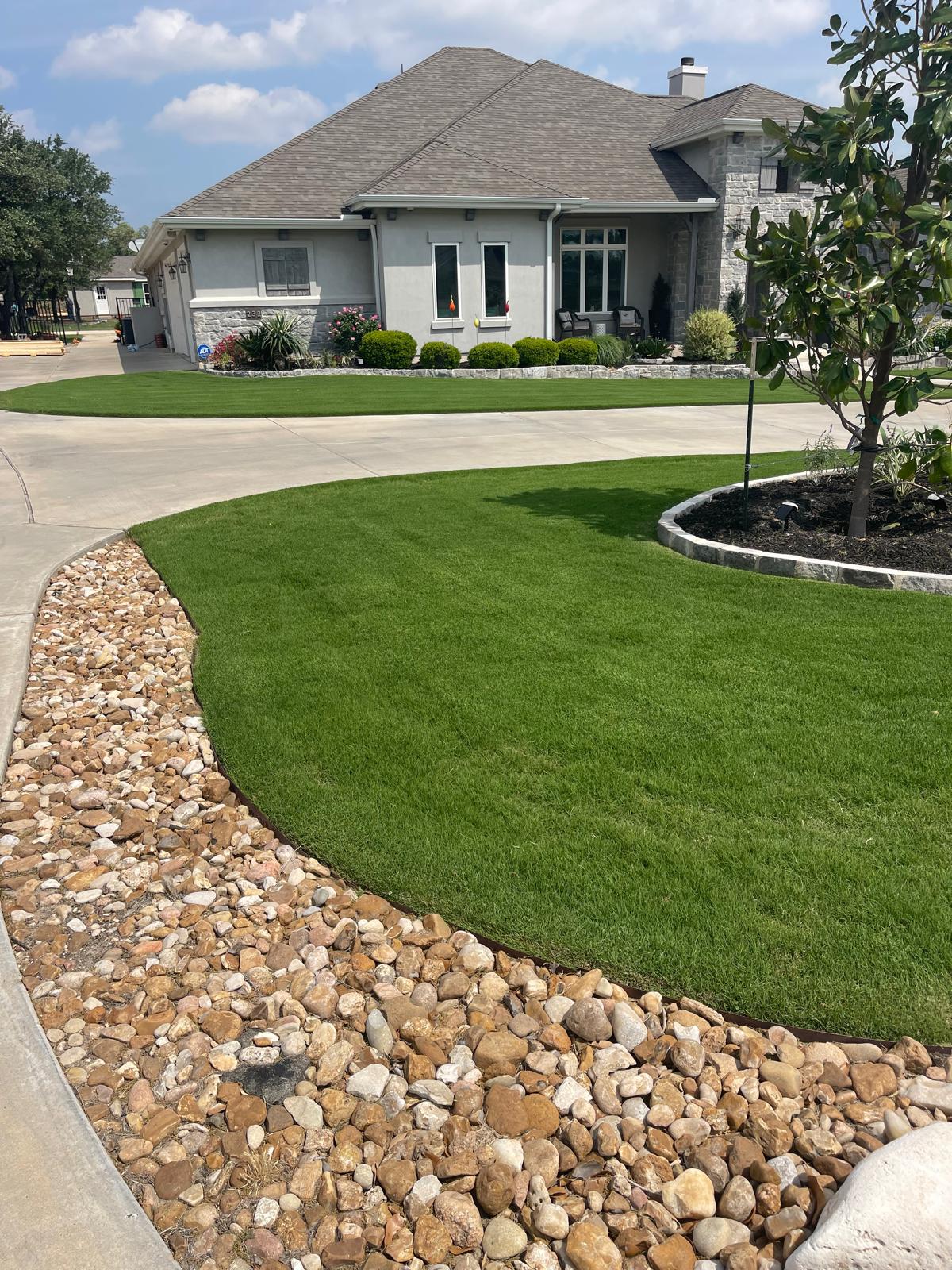 Front Yard Lawn & Rock Border